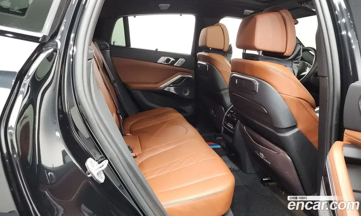 BMW X6 2024 4.4 автомат (гидро), фото 17