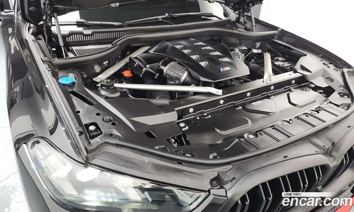 BMW X6 2024 4.4 автомат (гидро), фото 6