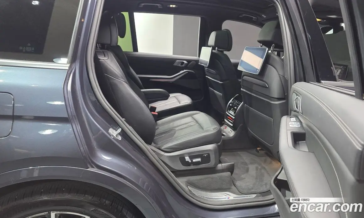 BMW X7 2021 3.0 автомат (гидро), фото 12