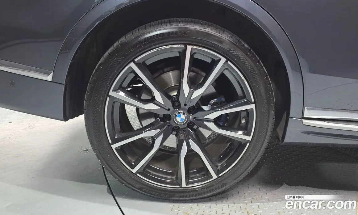 BMW X7 2021 3.0 автомат (гидро), фото 5