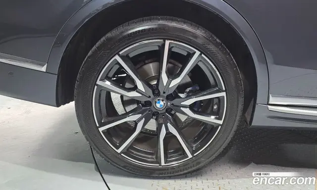 BMW X7 2021 3.0 автомат (гидро), миниатюра 5