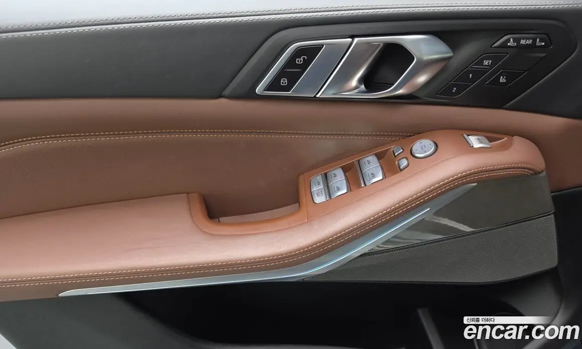 BMW X7 2023 3.0 автомат (гидро), фото 14