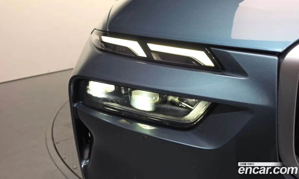 BMW X7 2023 3.0 автомат (гидро), фото 8