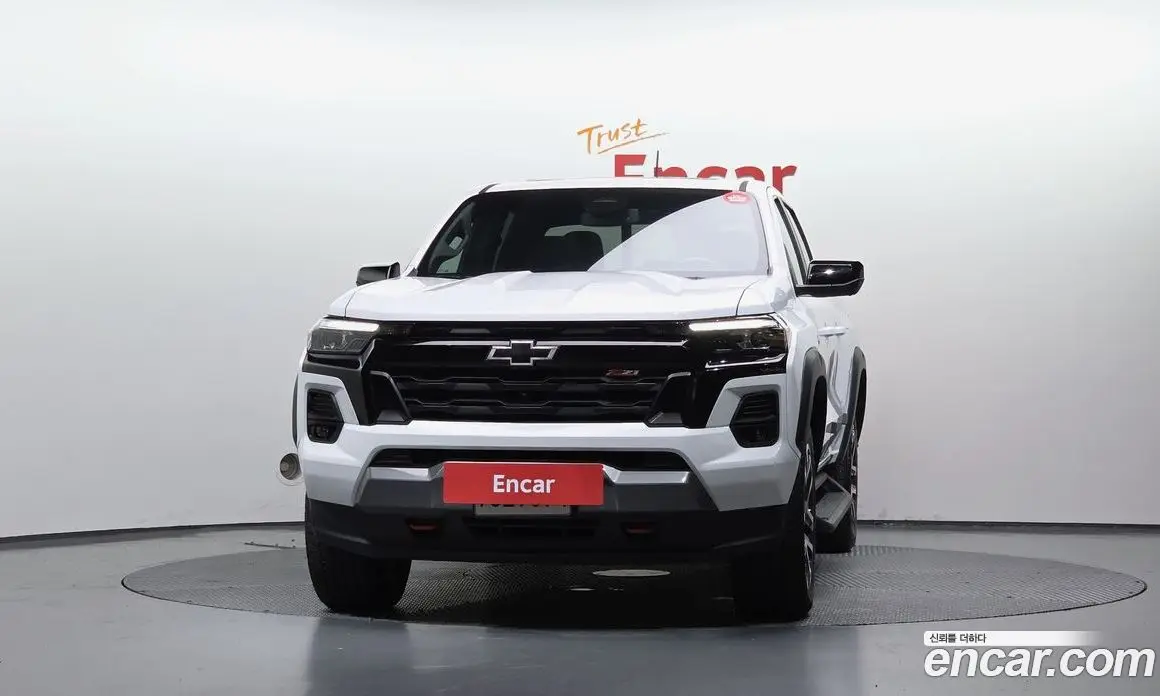 Chevrolet Colorado 2023 2.7 автомат (гидро), фото 3