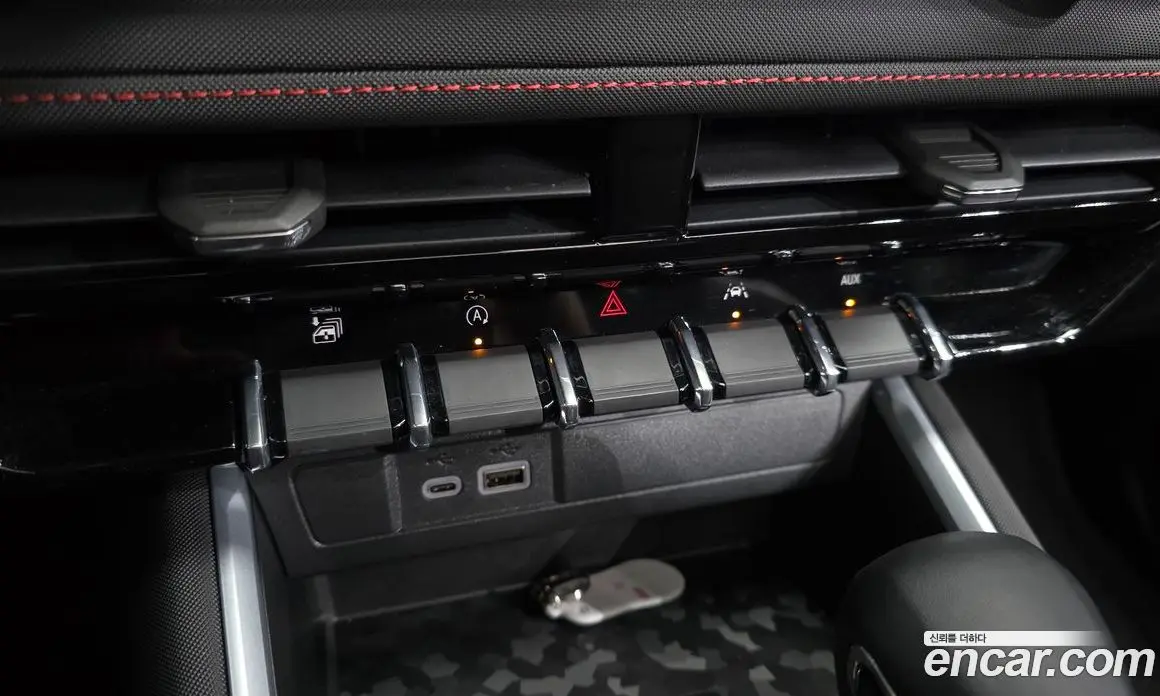 Chevrolet Colorado 2023 2.7 автомат (гидро), фото 24