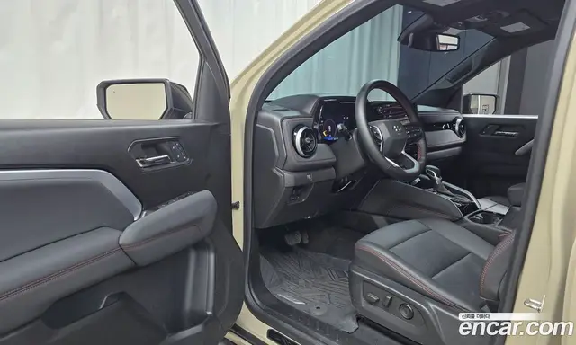 Chevrolet Colorado 2024 2.7 автомат (гидро), миниатюра 12