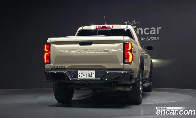 Chevrolet Colorado 2024 2.7 автомат (гидро), миниатюра 3