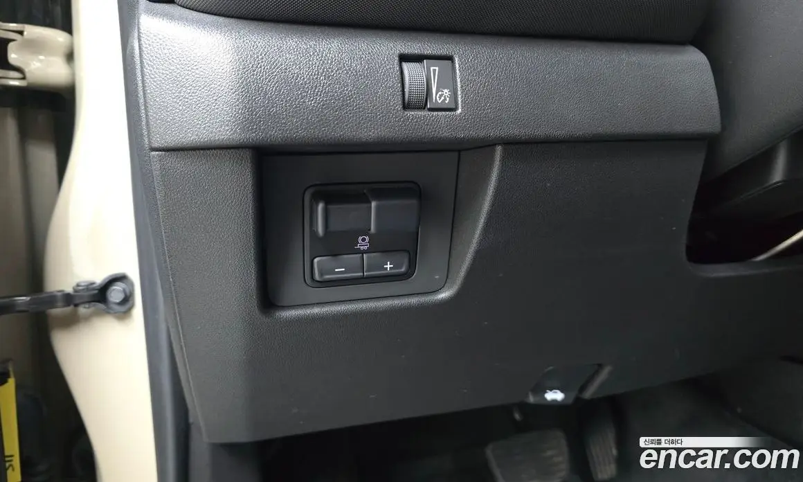 Chevrolet Colorado 2024 2.7 автомат (гидро), фото 23