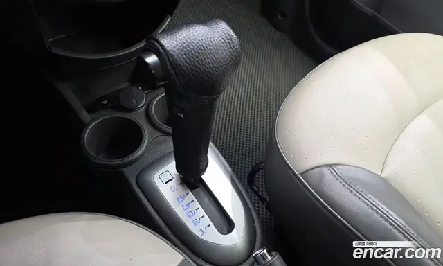 Chevrolet Spark 2012 1.0 автомат (гидро), миниатюра 9