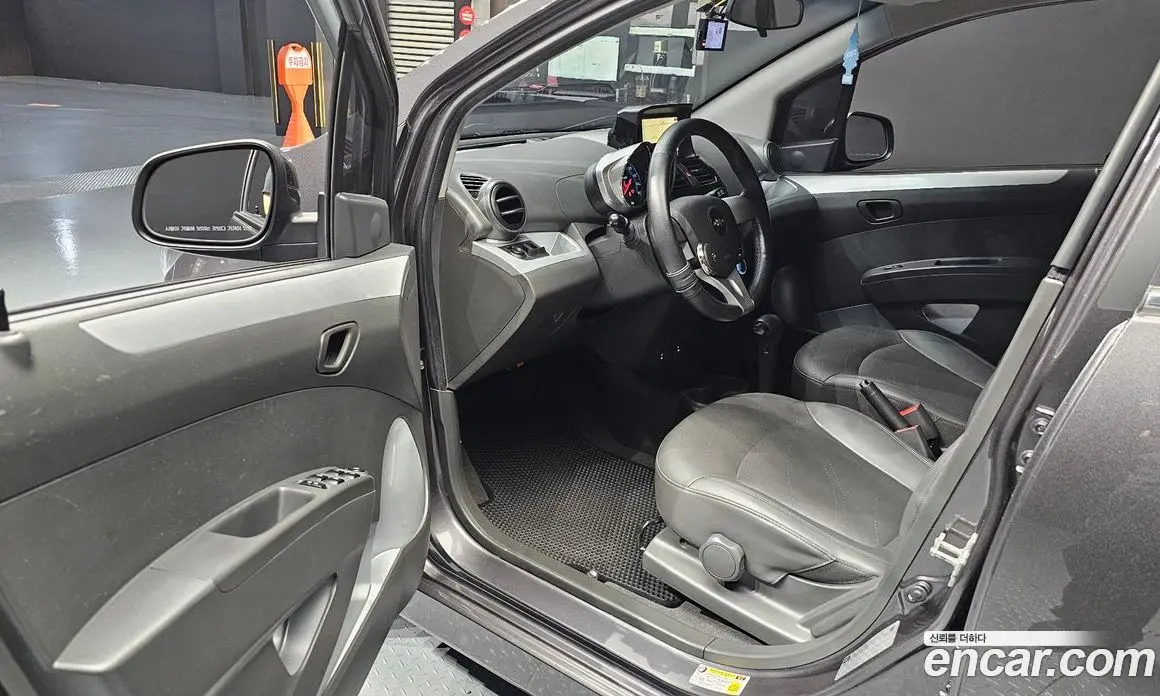Chevrolet Spark 2014 1.0 автомат (гидро), фото 10