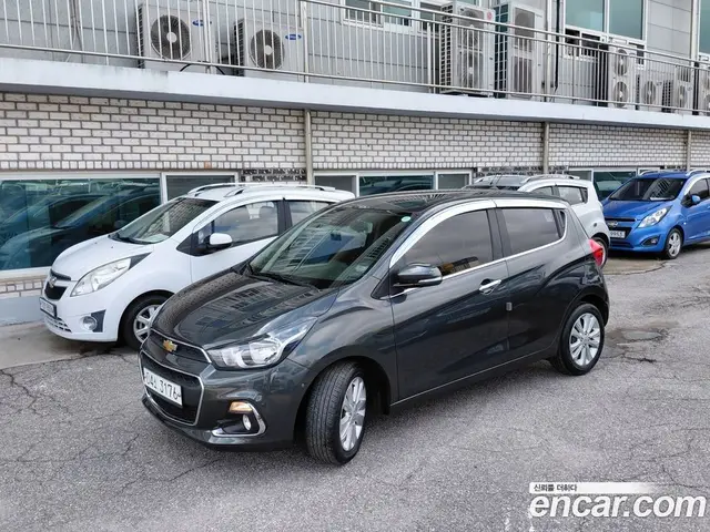 Chevrolet Spark 2017 1.0 автомат (гидро), миниатюра 1