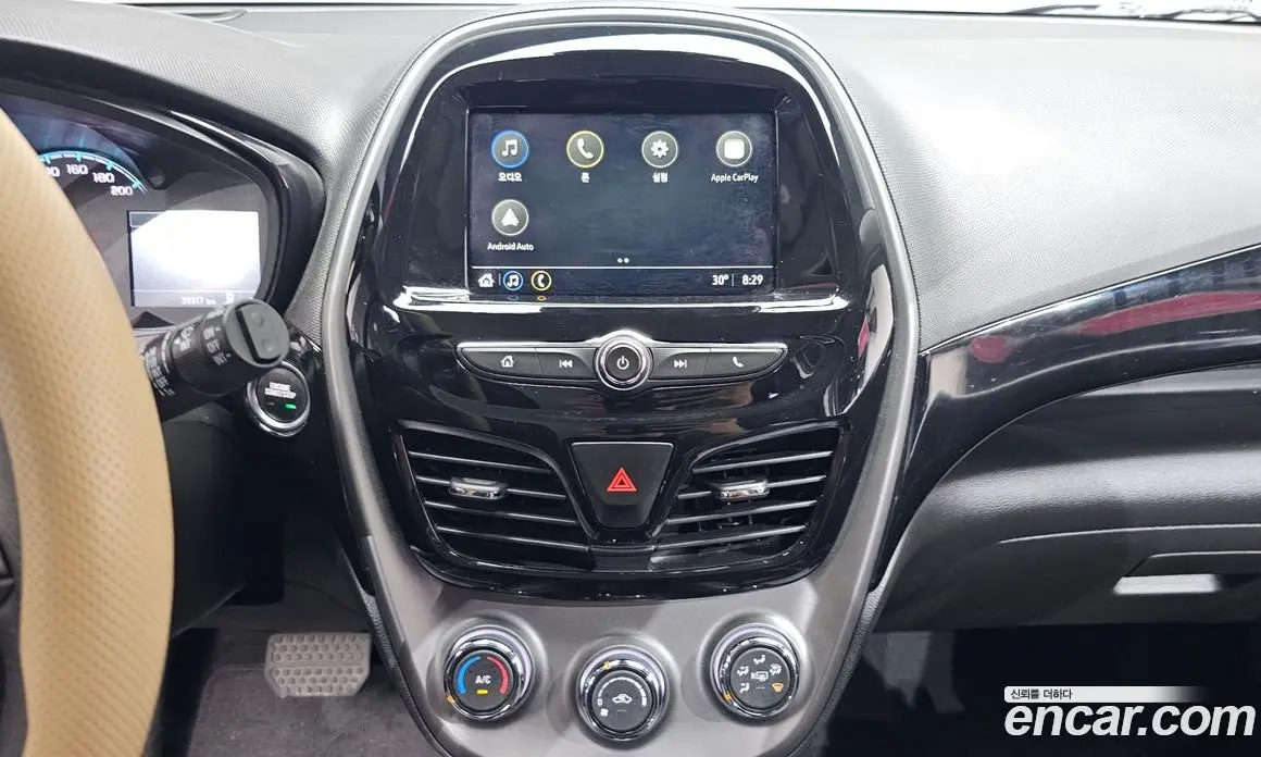 Chevrolet Spark 2018 1.0 автомат (гидро), фото 19