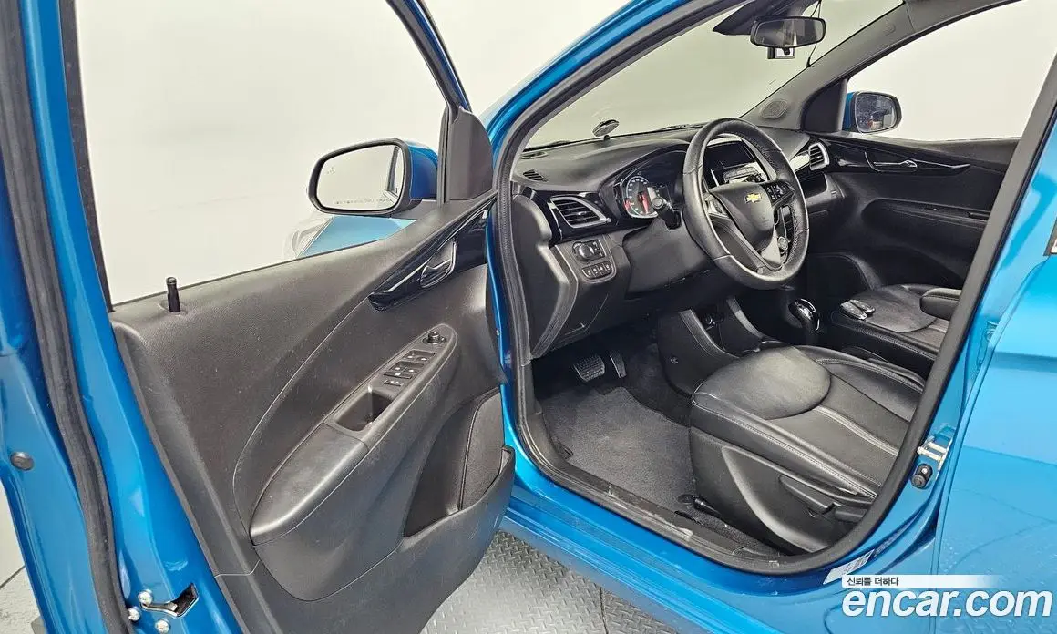 Chevrolet Spark 2018 1.0 автомат (гидро), фото 13