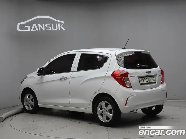 Chevrolet Spark 2018 1.0 автомат (гидро), миниатюра 2