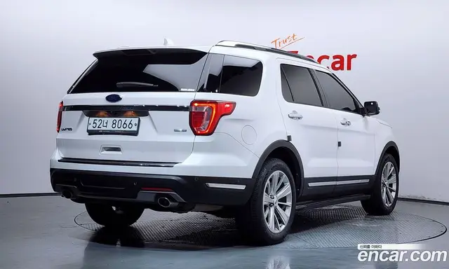 Ford Explorer 2019 2.3 автомат (гидро), миниатюра 2