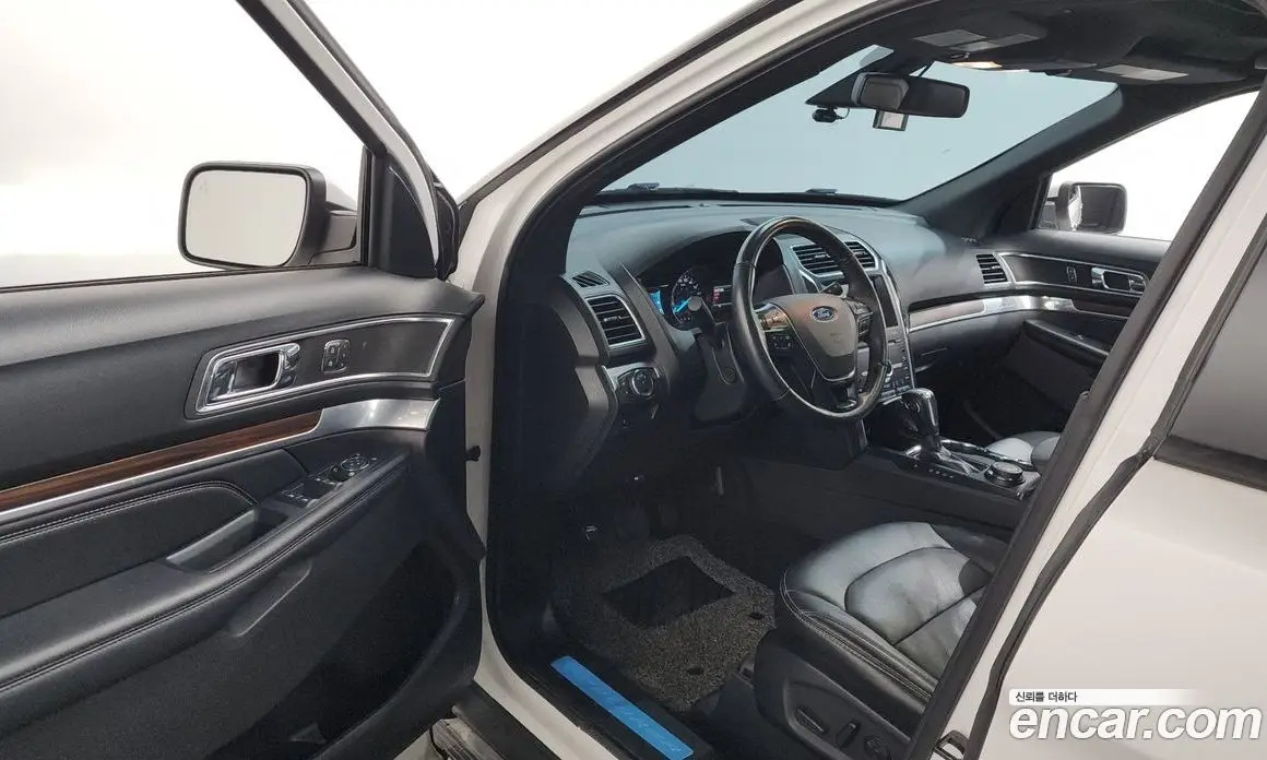 Ford Explorer 2019 2.3 автомат (гидро), фото 13