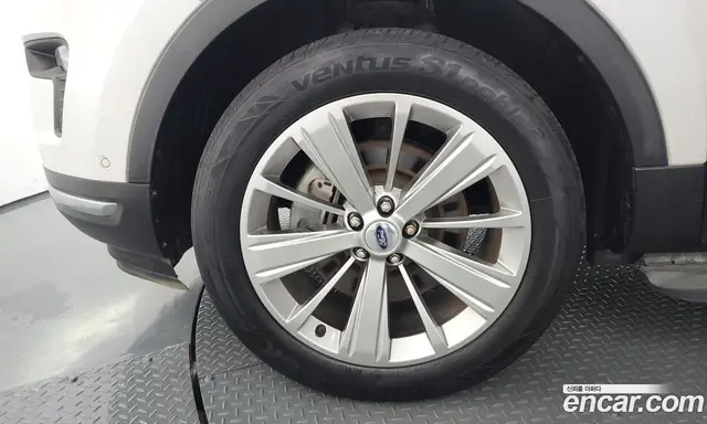 Ford Explorer 2019 2.3 автомат (гидро), миниатюра 5