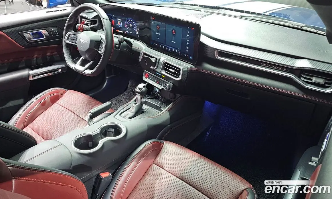 Ford Mustang 2024 2.3 автомат (гидро), фото 18