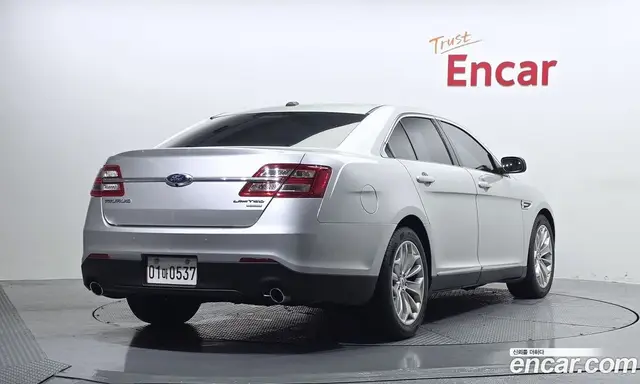 Ford Taurus 2016 2.0 автомат (гидро), миниатюра 2