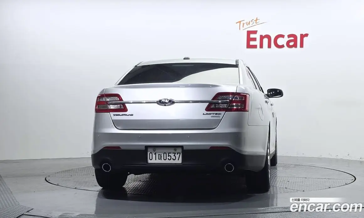 Ford Taurus 2016 2.0 автомат (гидро), фото 4