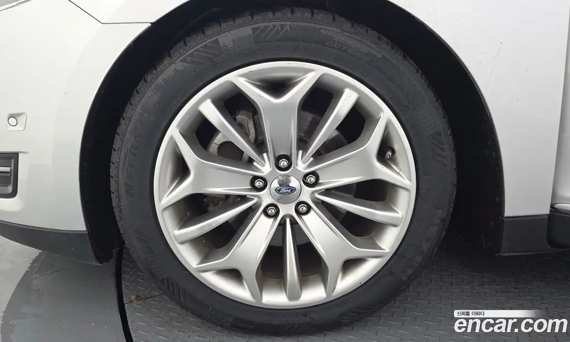 Ford Taurus 2016 2.0 автомат (гидро), фото 5