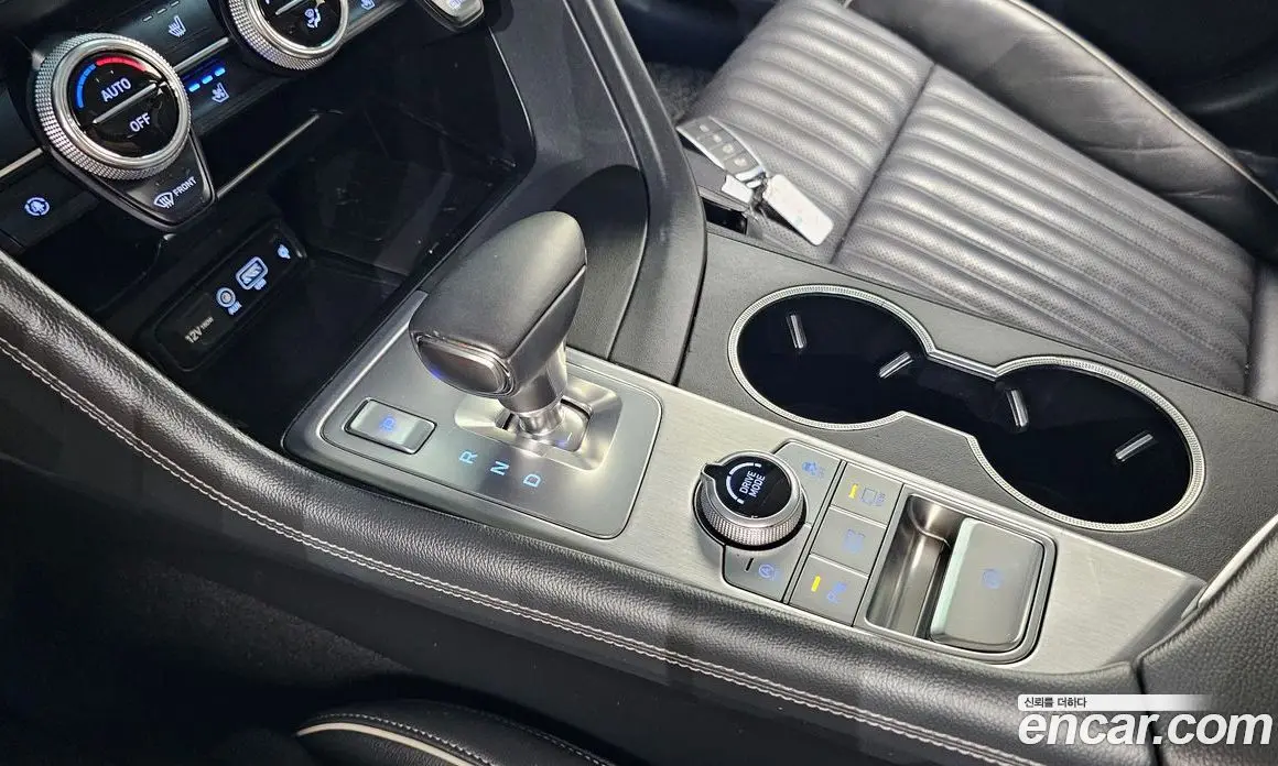 Genesis G70 2019 2.0 автомат (гидро), фото 9