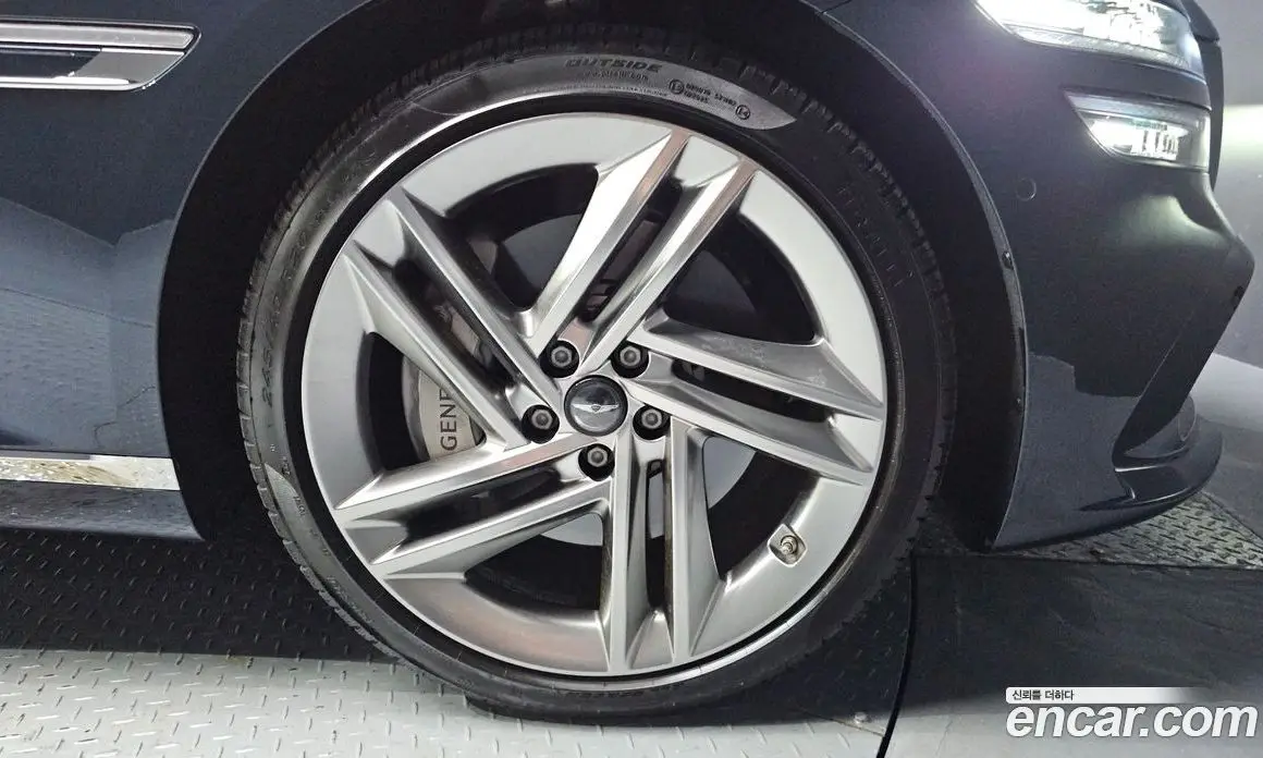 Genesis G80 2025 3.5 автомат (гидро), фото 6