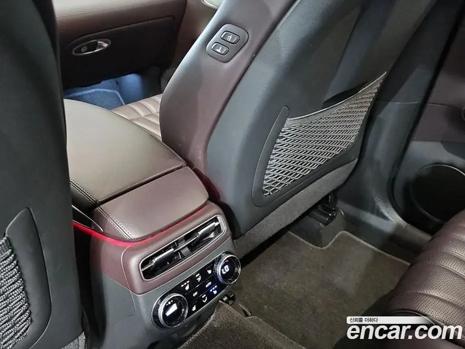 Genesis GV70 2021 2.5 автомат (гидро), фото 13