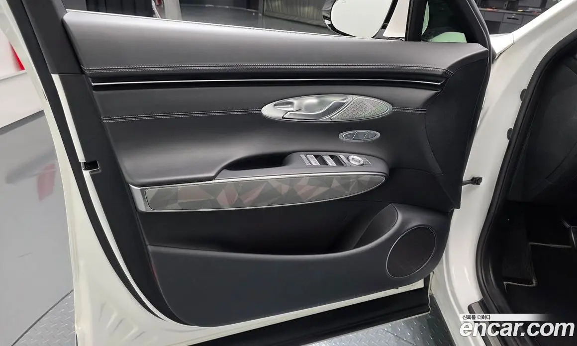 Genesis GV70 2021 2.5 автомат (гидро), фото 13