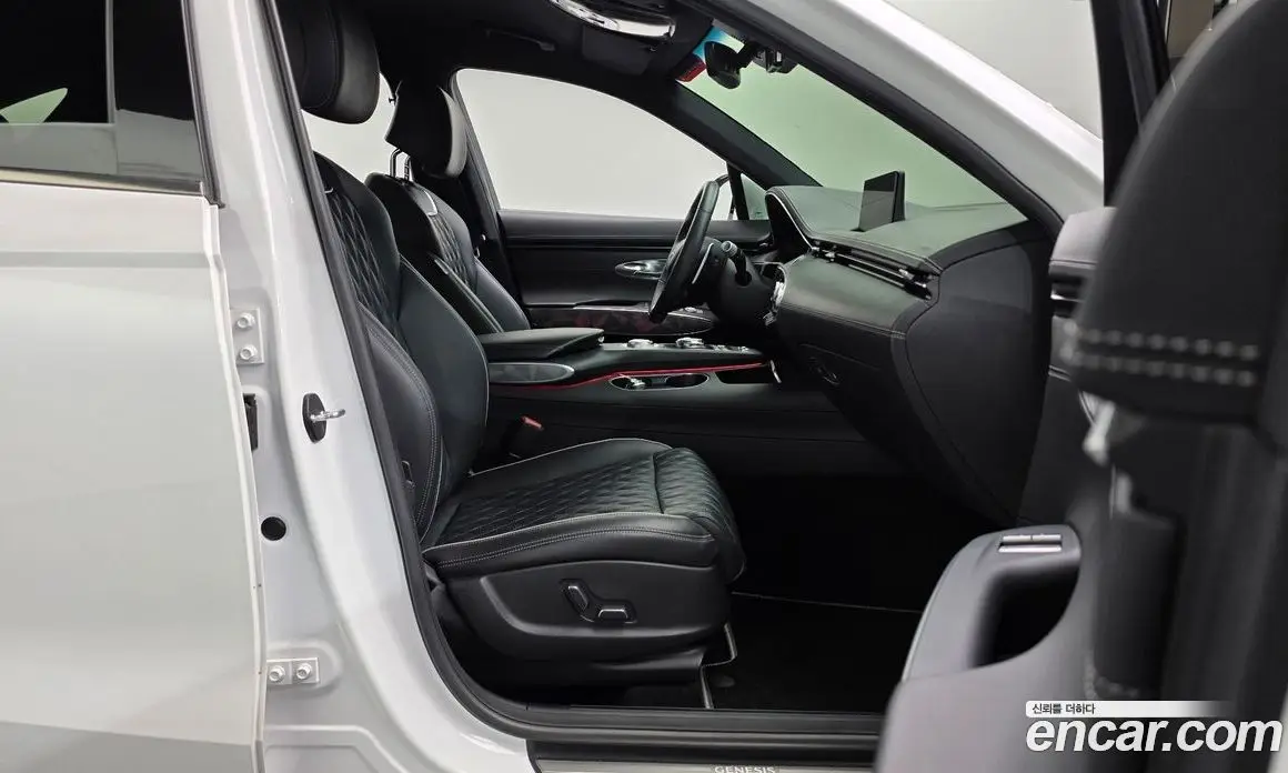 Genesis GV70 2021 2.5 автомат (гидро), фото 15