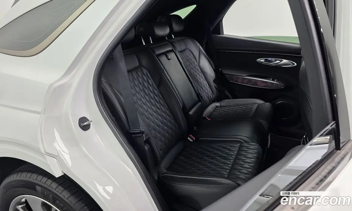 Genesis GV70 2021 2.5 автомат (гидро), фото 16