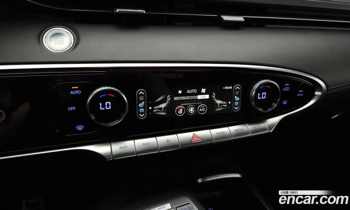 Genesis GV70 2021 2.5 автомат (гидро), фото 24
