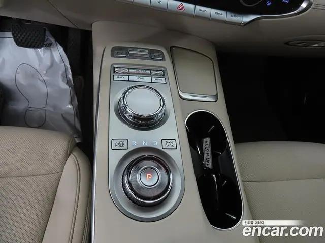 Genesis GV70 2021 2.2 автомат (гидро), миниатюра 9