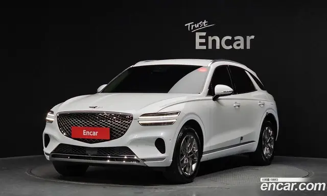 Genesis GV70, 2022, 10 082 км