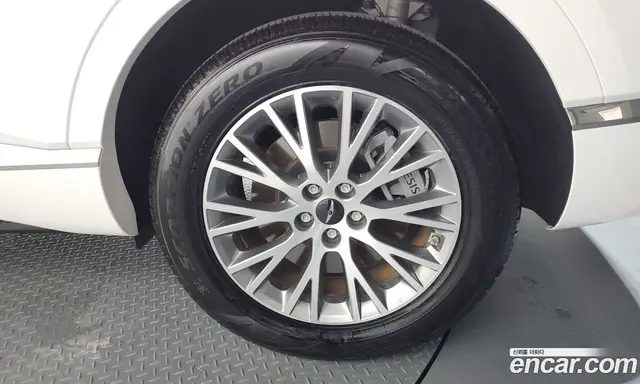 Genesis GV80 2024 2.5 автомат (гидро), миниатюра 7