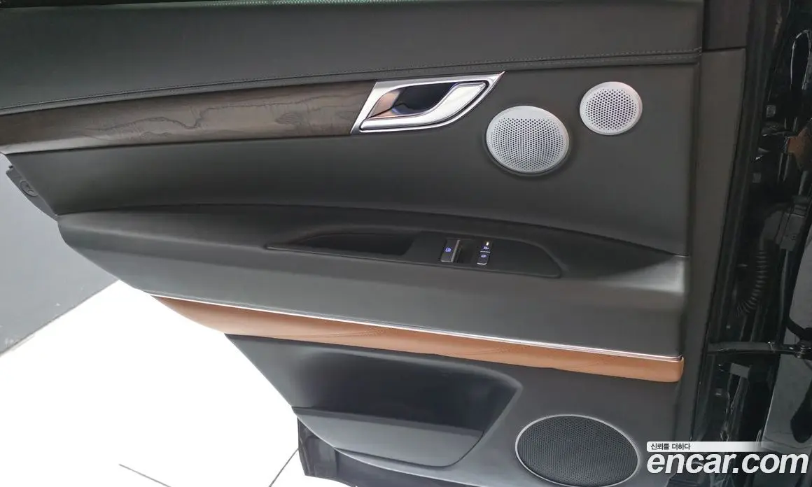 Genesis GV80 2024 2.5 автомат (гидро), фото 15