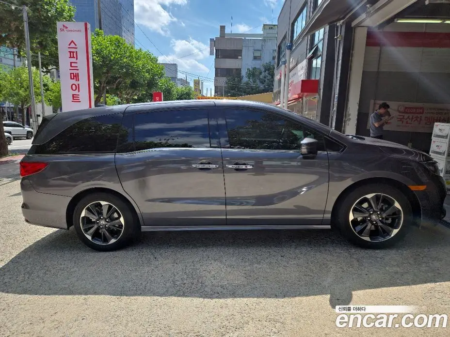 Honda Odyssey 2022 3.5 автомат (гидро), фото 12