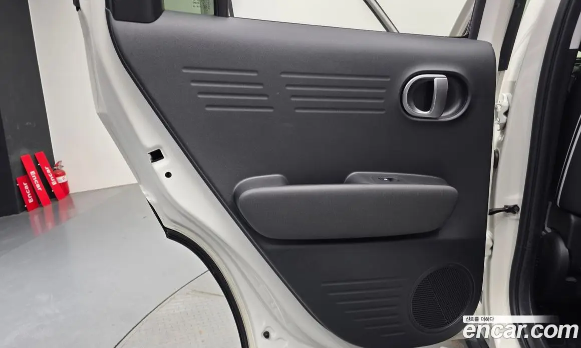 Hyundai Casper 2024 1.0 автомат (гидро), фото 15