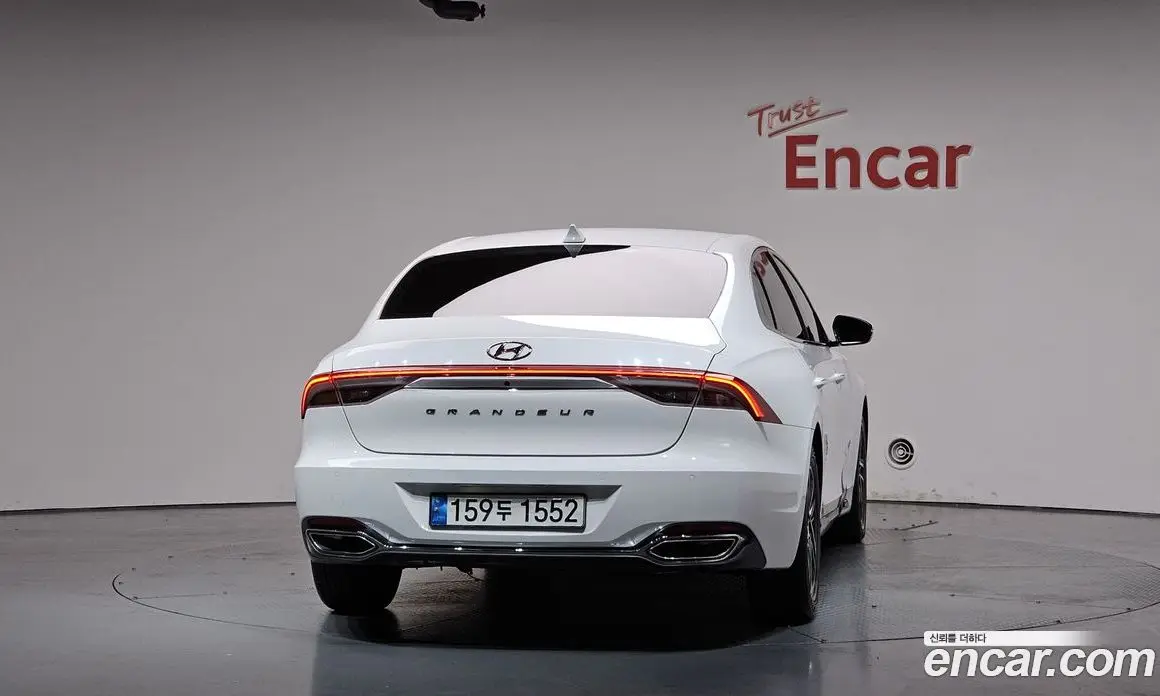 Hyundai Grandeur 2022 2.5 автомат (гидро), фото 3