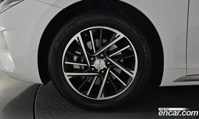 Hyundai Grandeur 2022 2.5 автомат (гидро), миниатюра 4