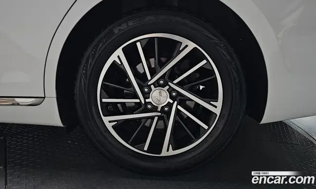 Hyundai Grandeur 2022 2.5 автомат (гидро), миниатюра 6