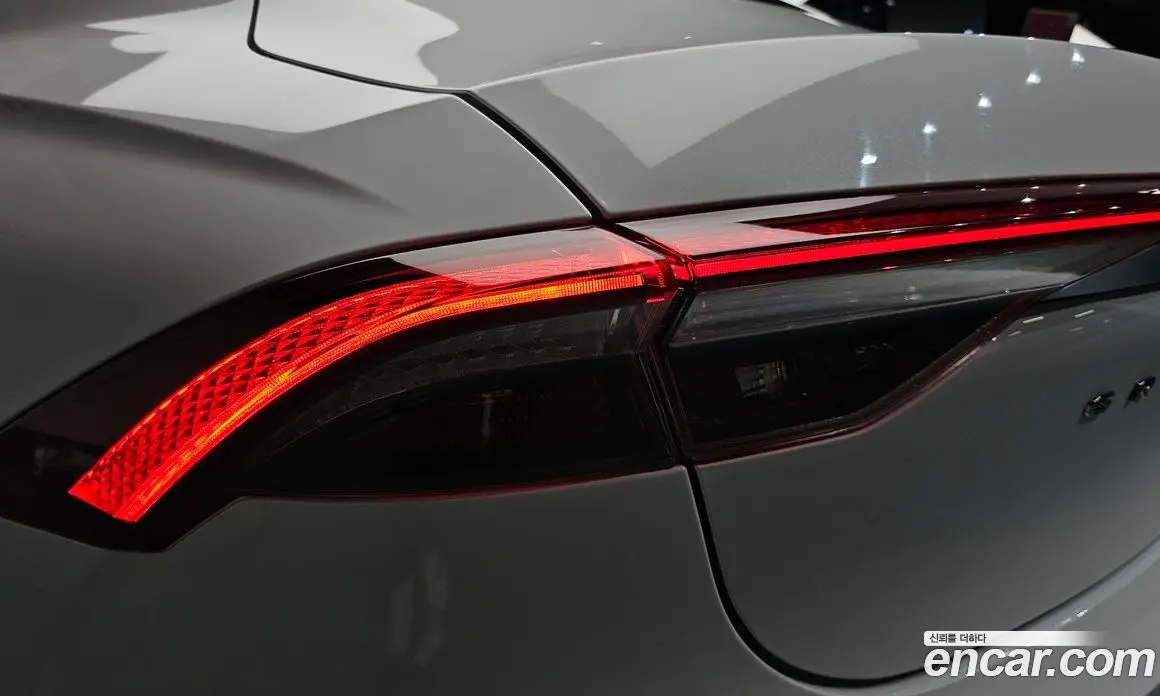 Hyundai Grandeur 2022 2.5 автомат (гидро), фото 8