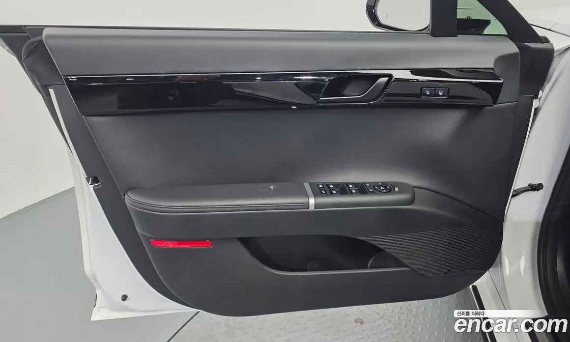 Hyundai Grandeur 2025 1.6 автомат (гидро), фото 14