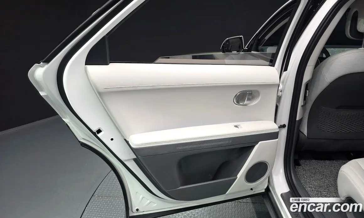 Hyundai Ioniq 5 2024 0.1 автомат (гидро), фото 15