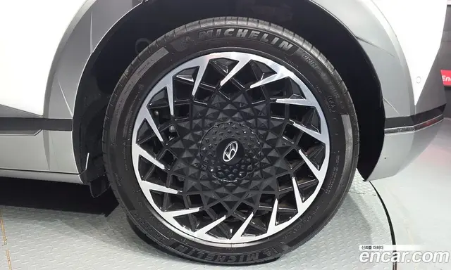 Hyundai Ioniq 5 2024 0.1 автомат (гидро), миниатюра 7