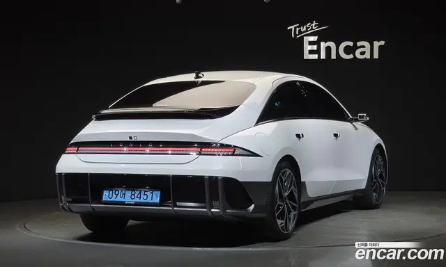 Hyundai Ioniq 6 2022 0.1 автомат (гидро), миниатюра 2