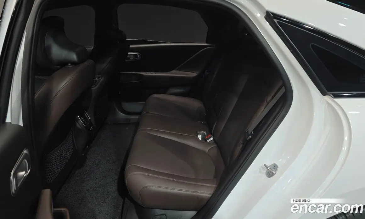 Hyundai Ioniq 6 2022 0.1 автомат (гидро), фото 12