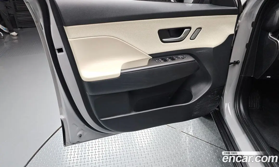 Hyundai Kona 2023 2.0 автомат (гидро), фото 14