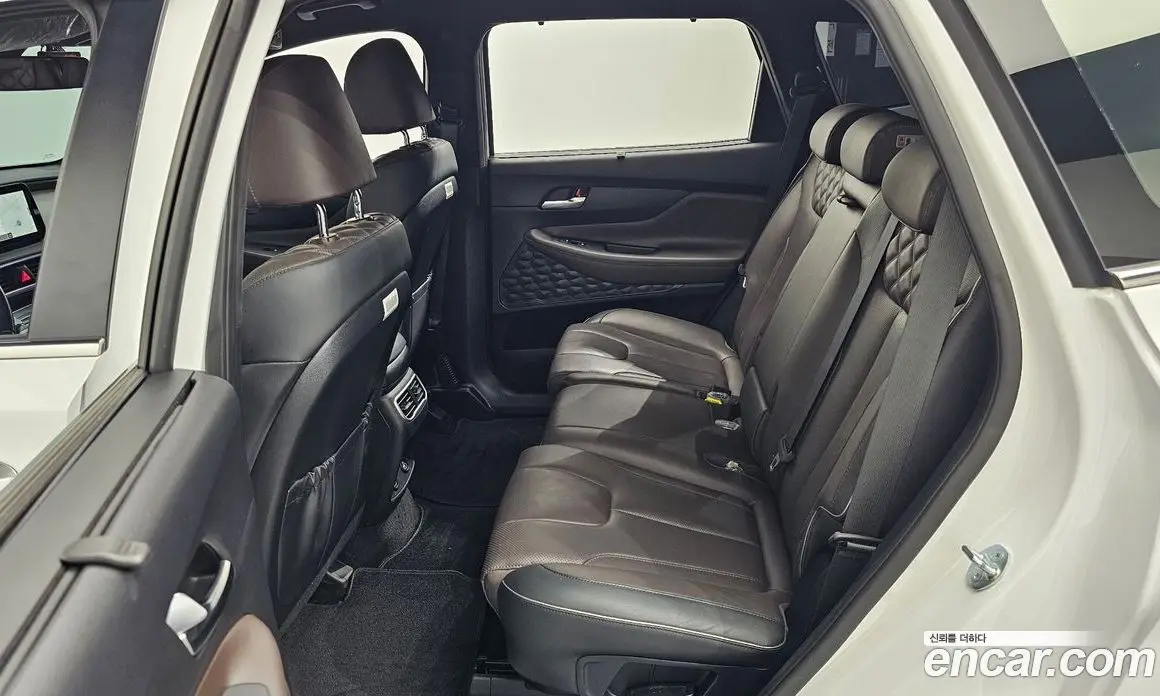 Hyundai Santa Fe 2023 2.2 автомат (гидро), фото 18