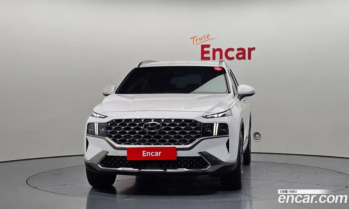 Hyundai Santa Fe 2023 2.2 автомат (гидро), фото 3
